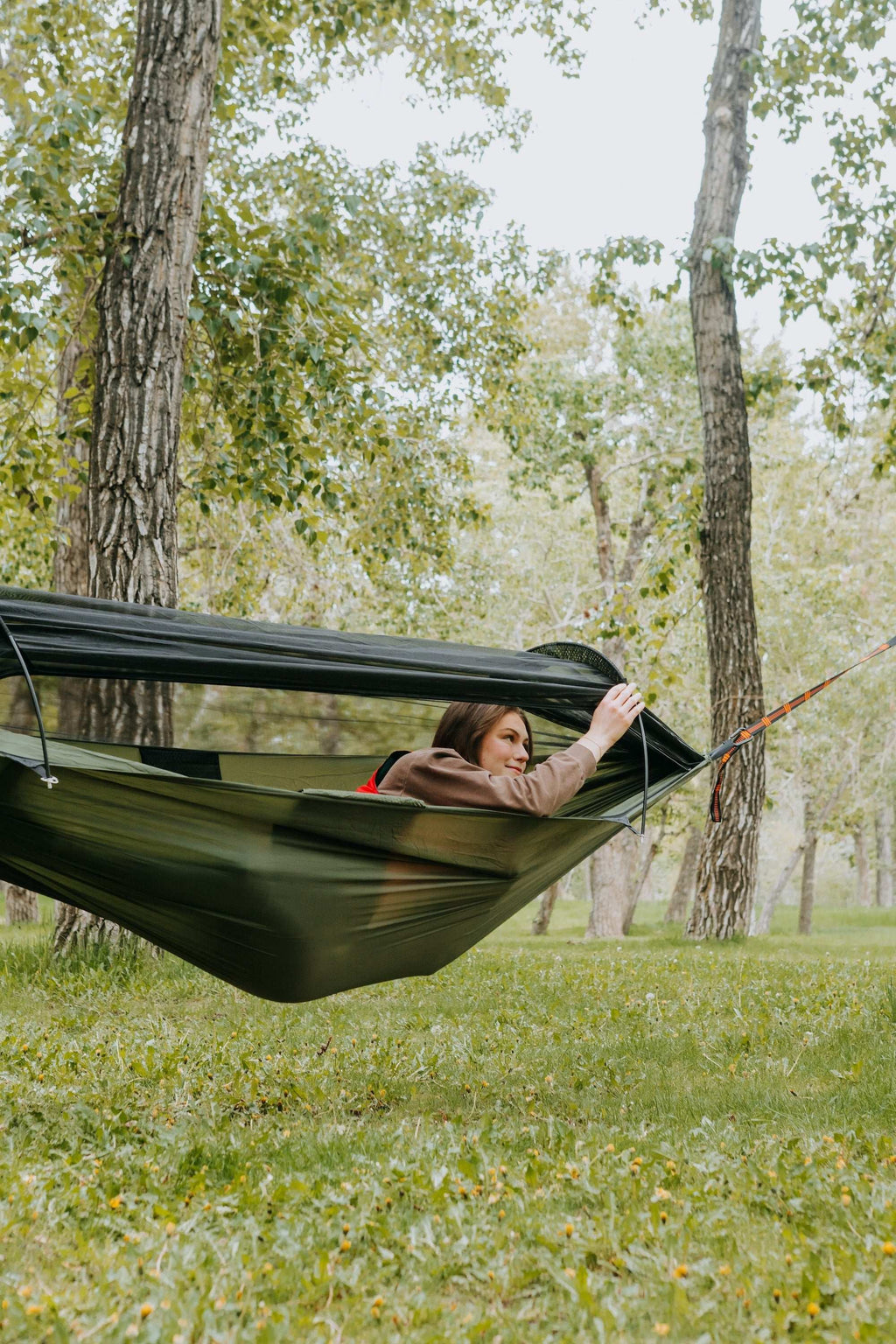 Portable Camping Hammock Featuring Integrated Mosquito Net