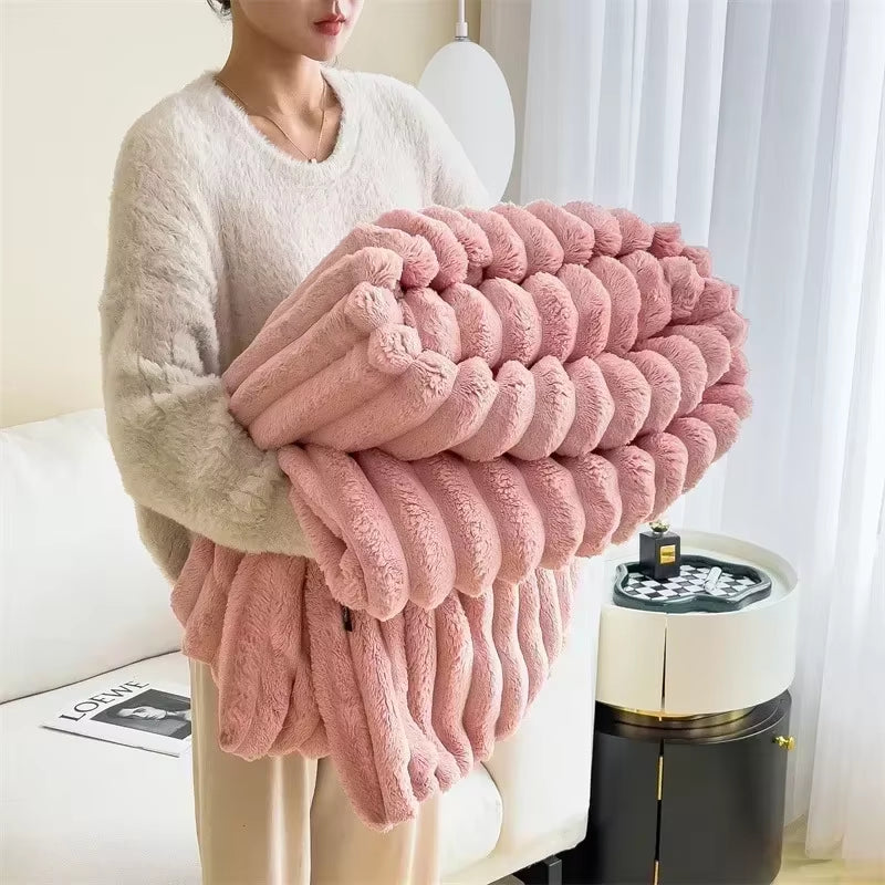 Luxury Faux Rabbit Fur Throw Blanket - Plush, Fluffy, and Warm Solid Color Design for Sofa and Bed - Ideal for Spring and Autumn Use